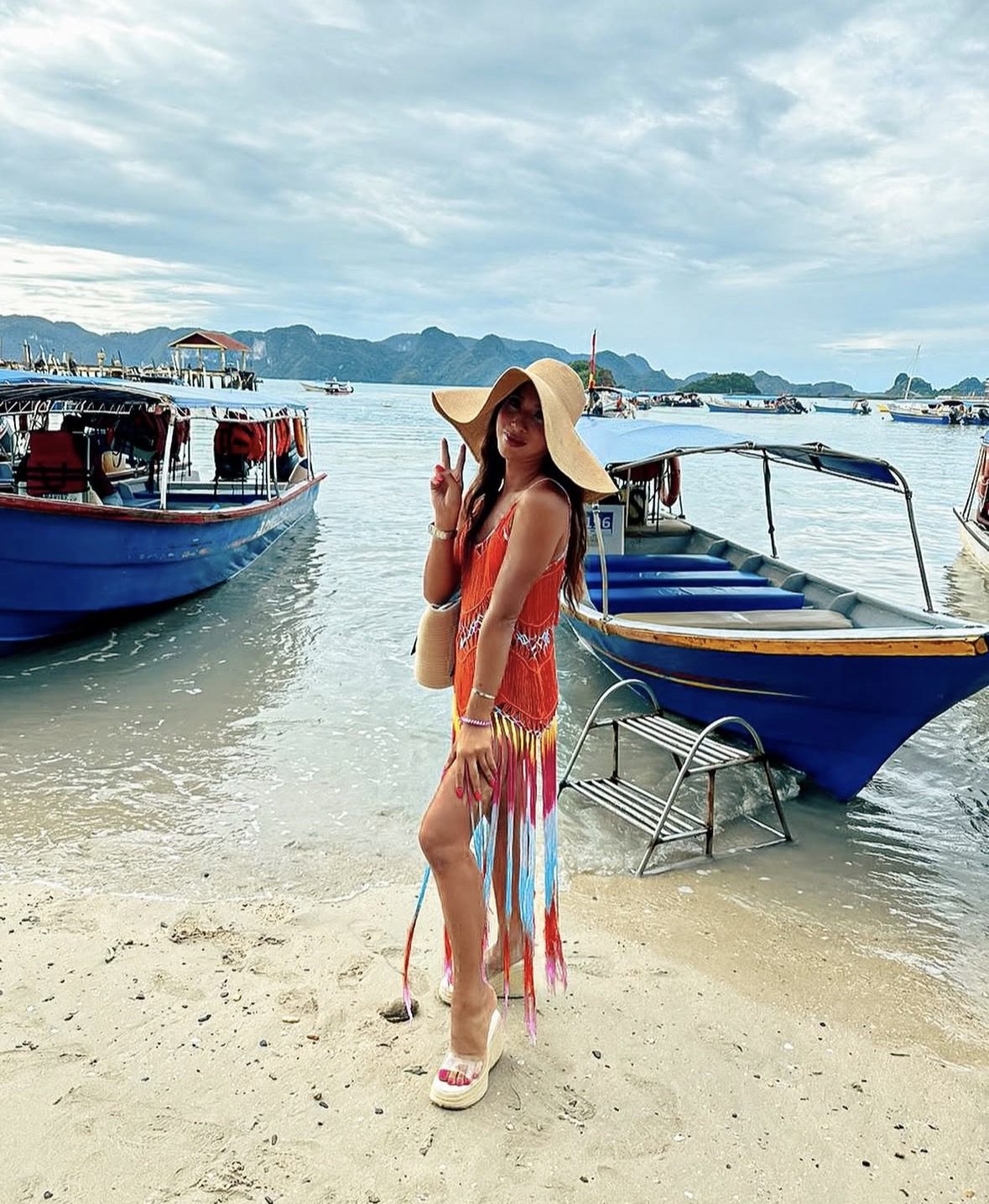 Speedboat at Langkawi jetty ready for island hopping tour langkawi departure