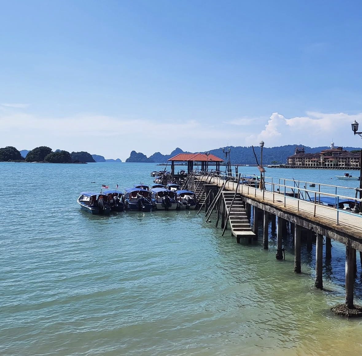 Life jackets on speedboat for safe island hopping tour langkawi adventure